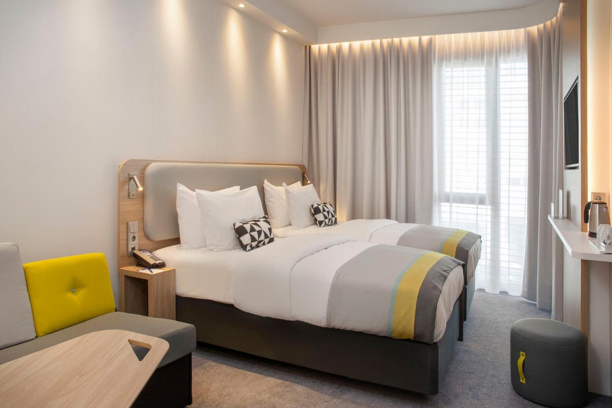 Express Stuttgart-waiblingen By Ihg Hotel 3*
